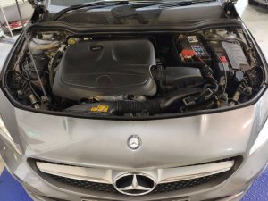 Mercedes Benz Cla180 (r18 Bi)