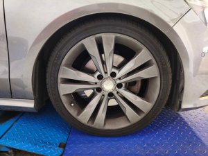 Mercedes Benz Cla180 (r18 Bi)