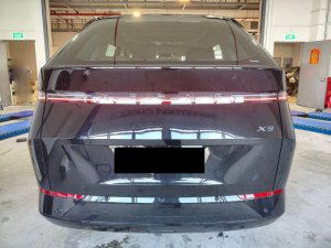 Xpeng X9 Fwd (std Range) (Electric Vehicle)