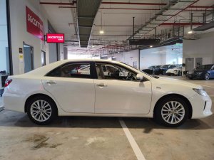 Toyota Camry 2.5 Auto