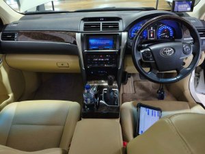 Toyota Camry 2.5 Auto