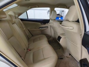 Toyota Camry 2.5 Auto