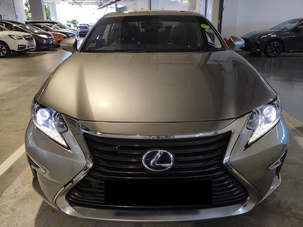 Lexus ES300h Cvt S/R (Hybrid)