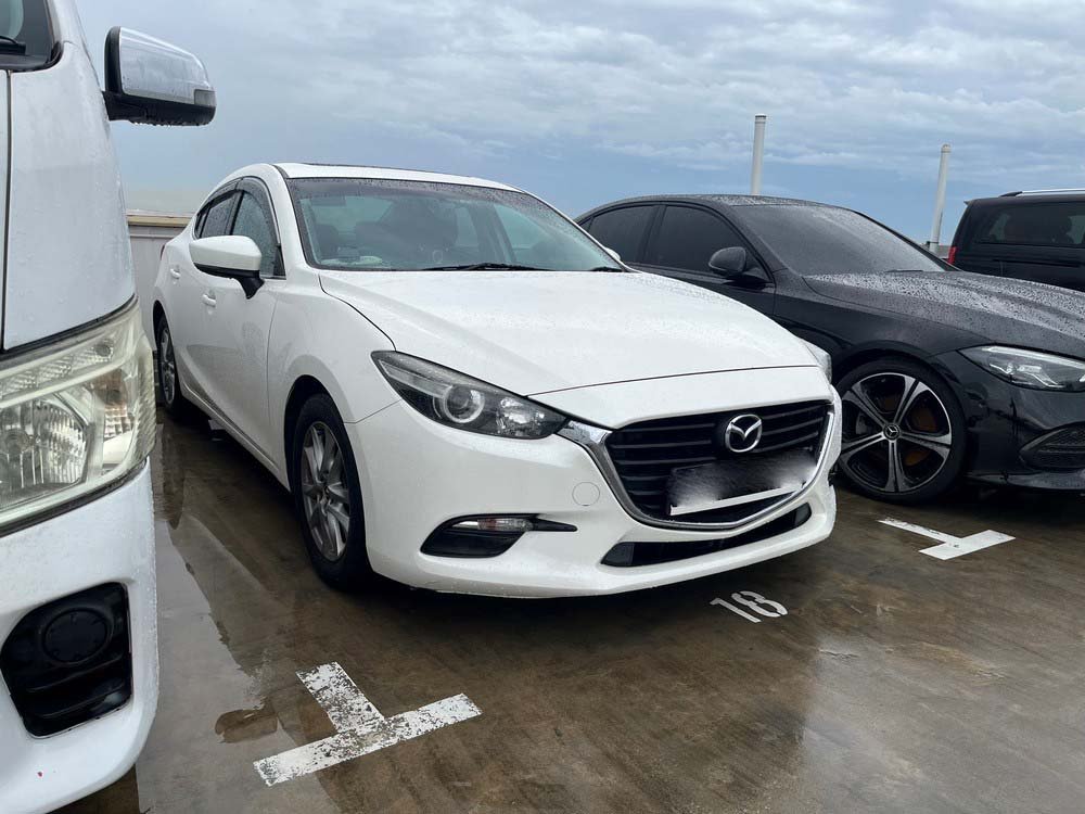 Mazda 3 Sedan 1.5 AT EU6
