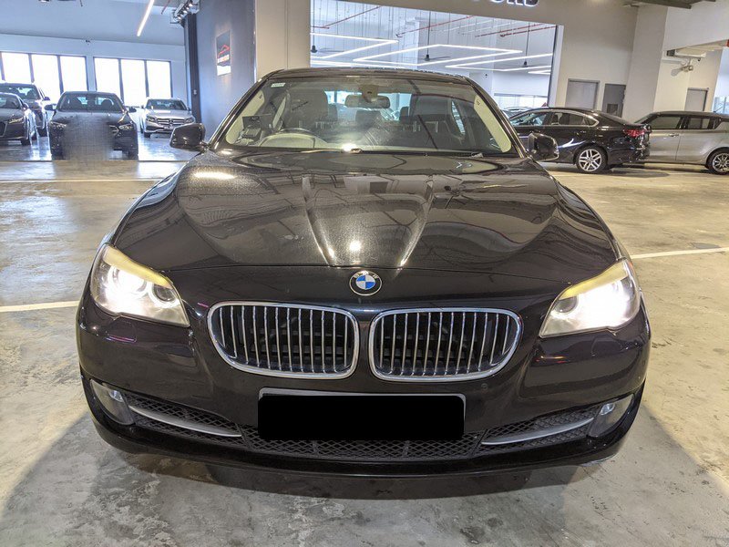 BMW 520i 2.0l At D/ab 2wd 4dr Gas/d Nav (COE Till 02/2028)