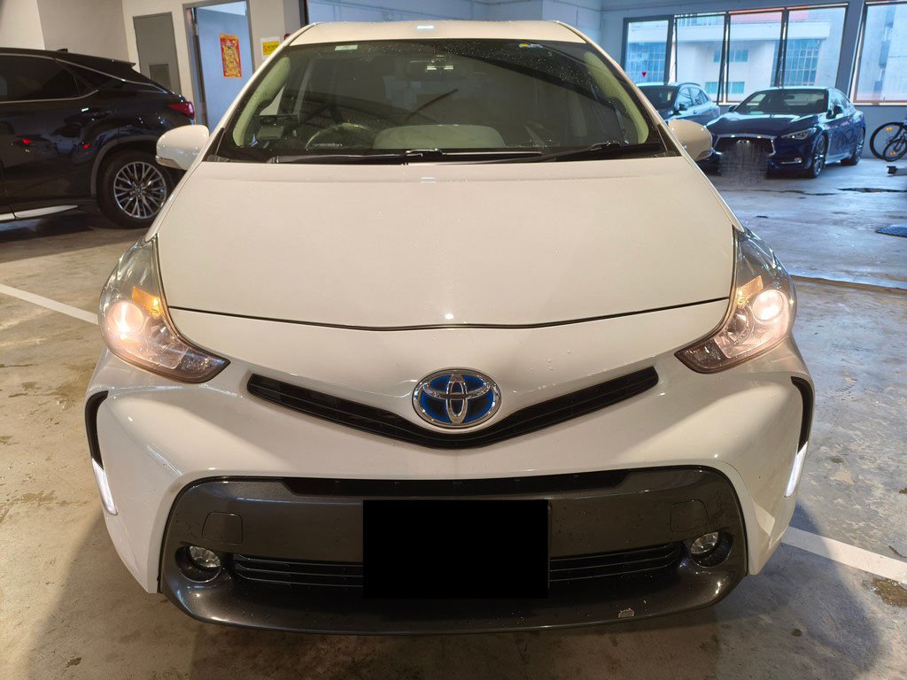 Toyota Prius Alpha 1.8s At Abs Airbags (Hybrid)