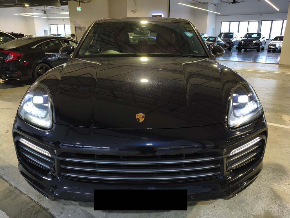 Porsche Cayenne (9YA)