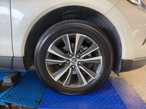 Toyota Harrier Hybrid 2.5g Cvt (Hybrid)