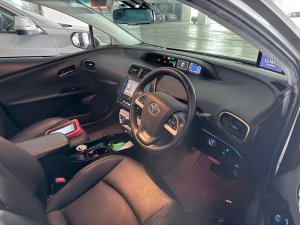 Toyota Prius 1.8 Cvt (Hybrid)