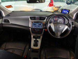 Nissan Sylphy 1.6 Cvt Abs D/airbag 2wd 4dr