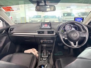 Mazda 3 4 Door Sedan 1.5l Sp.6eat