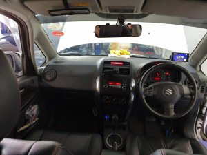 Suzuki SX4 1.6hb AT (COE Till 03/2029)