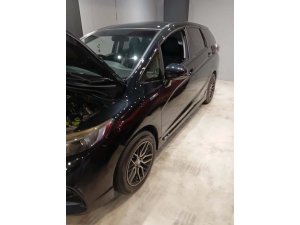 Honda Shuttle Hybrid 1.5 Auto (Hybrid)
