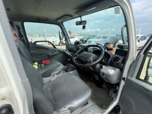 Toyota Dyna 150 5MT