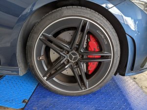 Mercedes Benz Amg Cla35 4matic Coupe (zr18 Led)