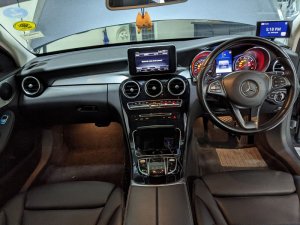 Mercedes Benz C180 Avantgarde (r17 Led)