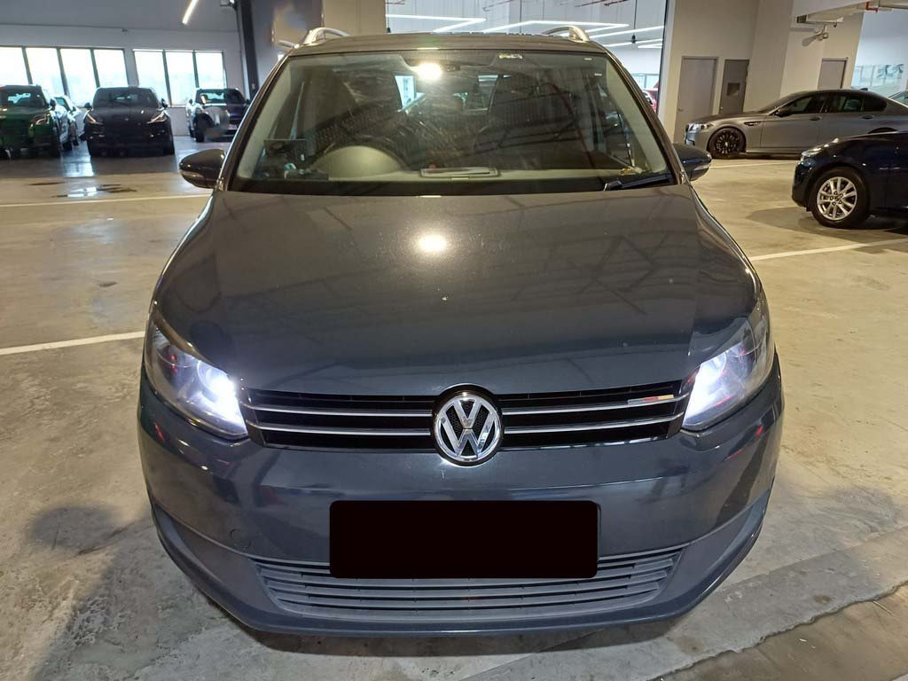 Volkswagen Touran 1.4l At Tsi 1t32b4 (COE Till 08/2032)