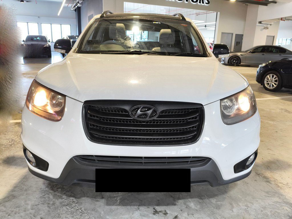 Hyundai Cm Santa Fe 2.4l Abs D/ab Sr 2wd 5dr (COE Till 02/2029)