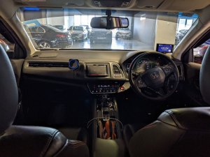 Honda Vezel 1.5x Hybrid A (Hybrid)