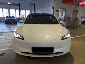 Tesla Model 3 Rwd (Electric Vehicle)