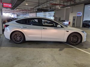 Tesla Model 3 Rwd (Electric Vehicle)