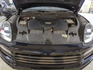 Porsche Cayenne (9ya)