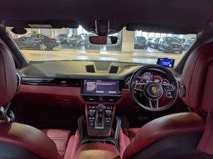 Porsche Cayenne (9ya)