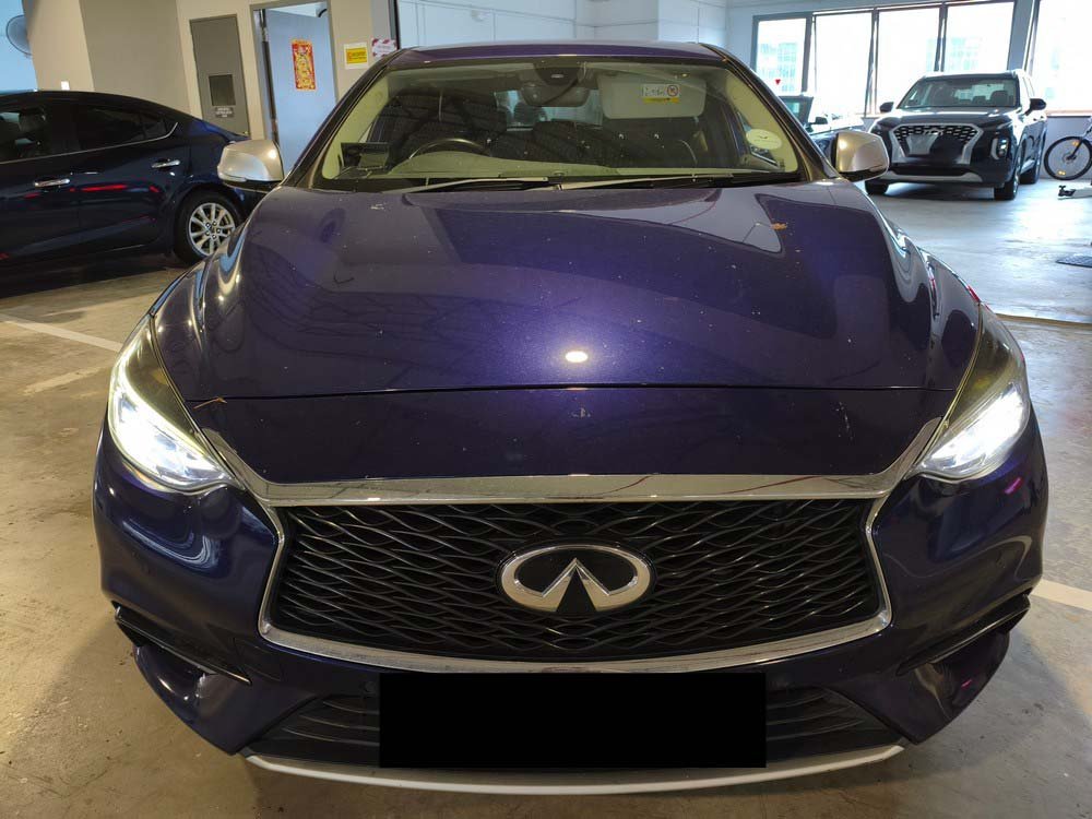 Infiniti Q30 1.5D Premium Dct