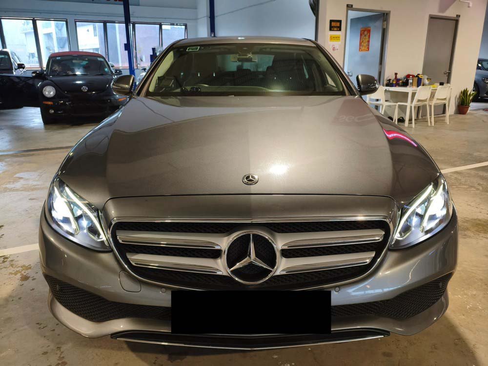 Mercedes Benz E180 Sedan AVG