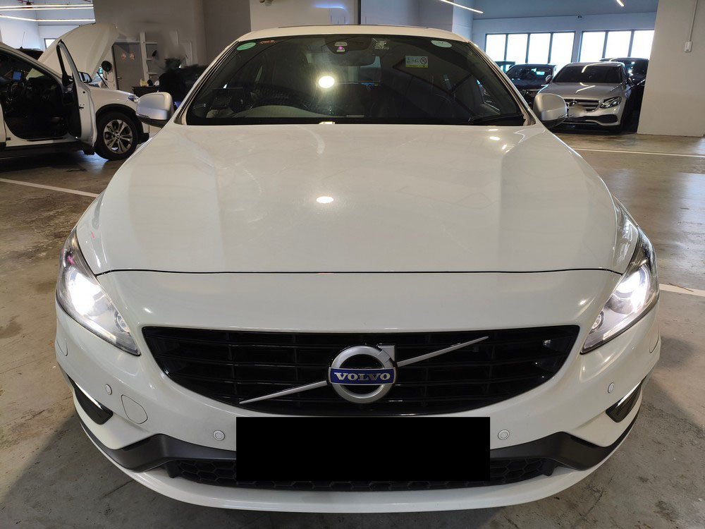 Volvo S60 T5 R Design A/T S/R