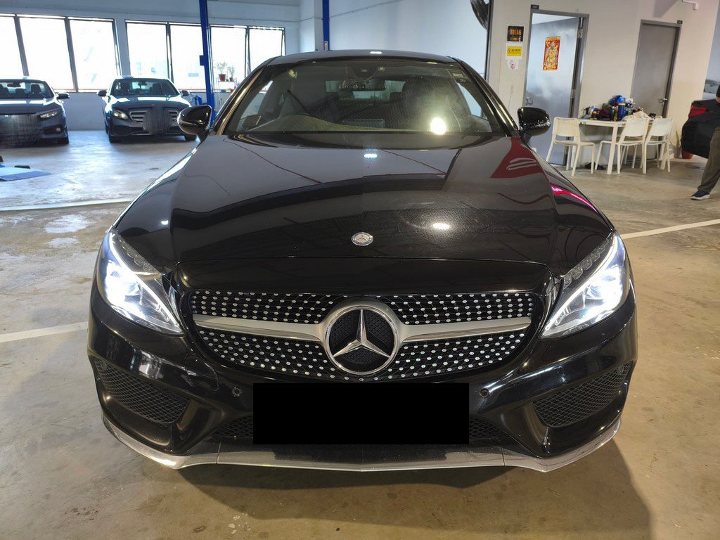 Mercedes Benz C180 Coupe Amg Line (r18 Led)
