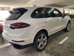 Porsche Cayenne Platinum Edition (e2 Ii) E5