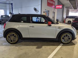Mini Cooper Se (bev) Adaptive Led Hl Led Fl (Electric Vehicle)