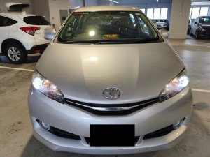 Toyota Wish 1.8 Cvt