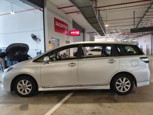 Toyota Wish 1.8 Cvt
