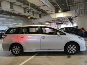 Toyota Wish 1.8 Cvt