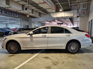 Mercedes Benz S320l (r19 Led)
