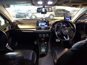 Mazda Mazda3 Sedan 1.5 At Eu6
