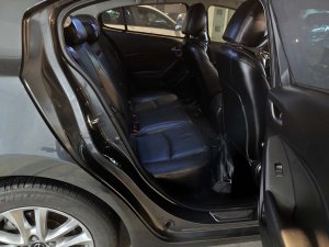 Mazda Mazda3 Sedan 1.5 At Eu6