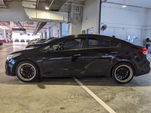 Kia Cerato K3 1.6a Sunroof