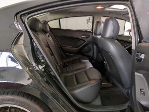 Kia Cerato K3 1.6a Sunroof