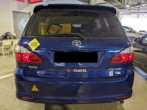 Toyota Picnic Auto W/o Roof Rack (COE Till 03/2029)