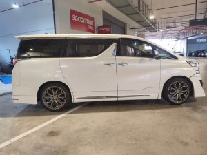 Toyota Vellfire 3.5 Executive Lounge Auto