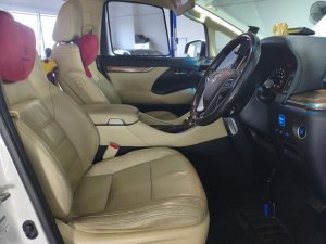 Toyota Vellfire 3.5 Executive Lounge Auto