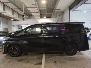 Toyota Vellfire 2.5Z Edition Cvt 2wd 5dr