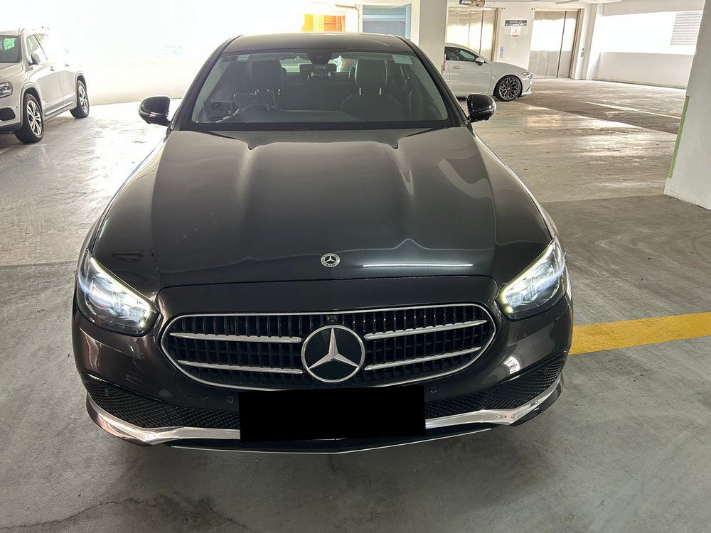 Mercedes Benz E200 Sedan AVG