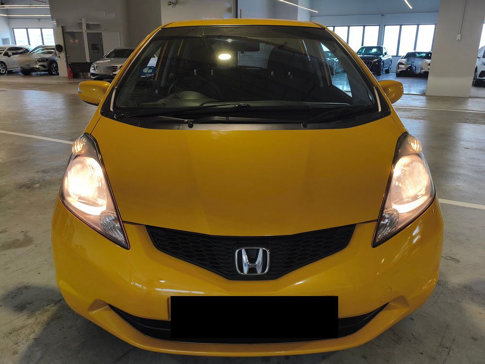 Honda Fit 1.3GF A (COE Till 04/2030)