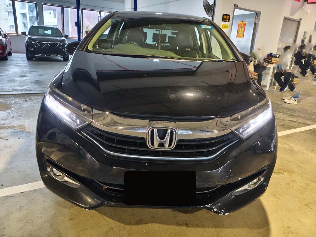Honda Shuttle Hybrid 1.5 Auto (Hybrid)