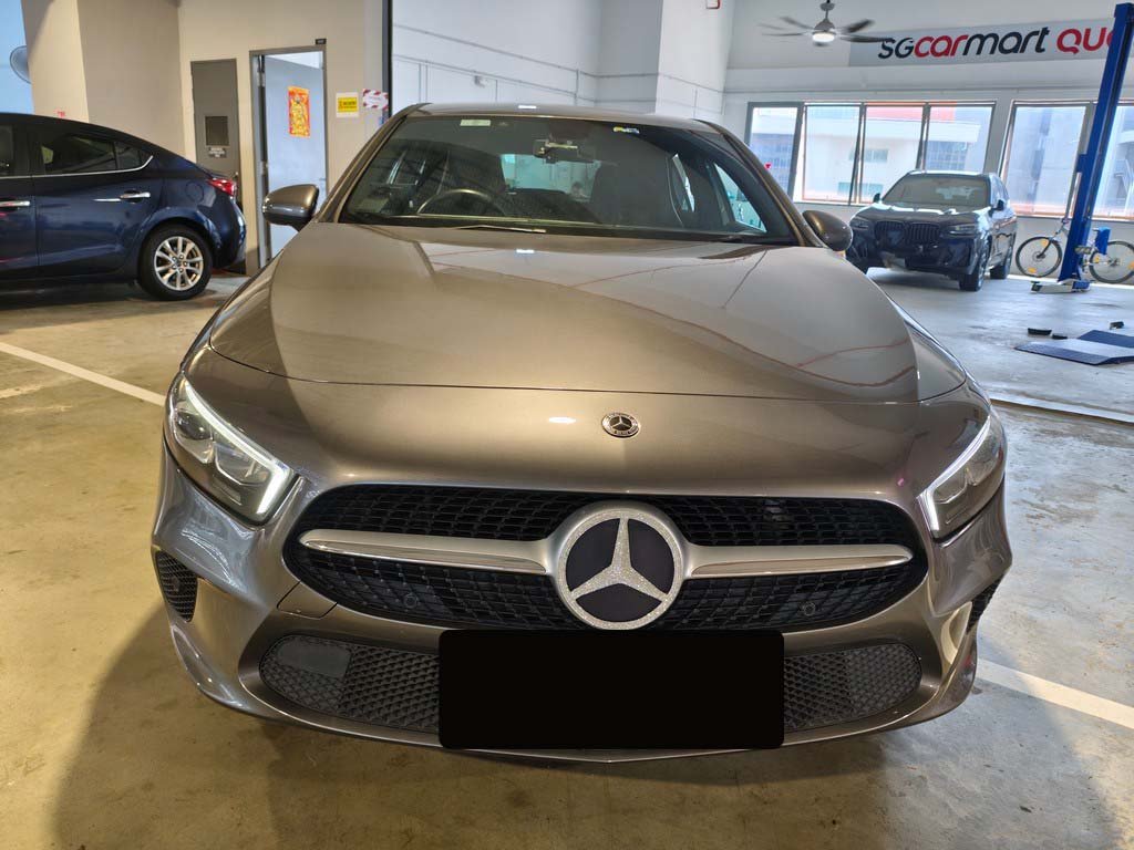 Mercedes Benz A200 Compt Saln Progressive (r18 Led)