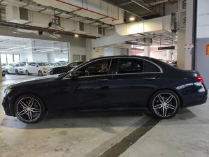 Mercedes Benz E250 Amg Line (R19 Led)